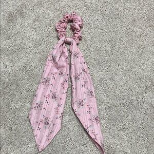 LoveShackFancy Hair Accessories for Women on Sale up to 90  display picture 3